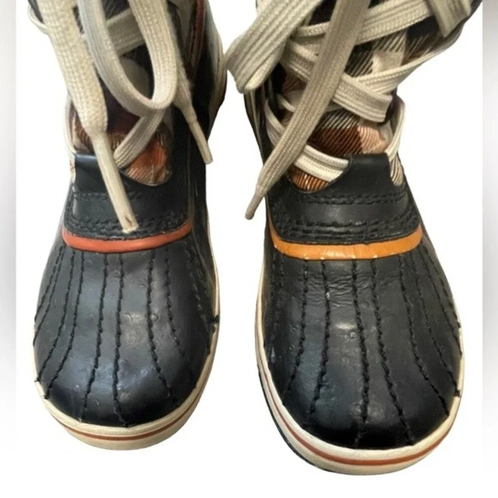 Children's Size 2 Sorel Plaid rain snow duck boots‎